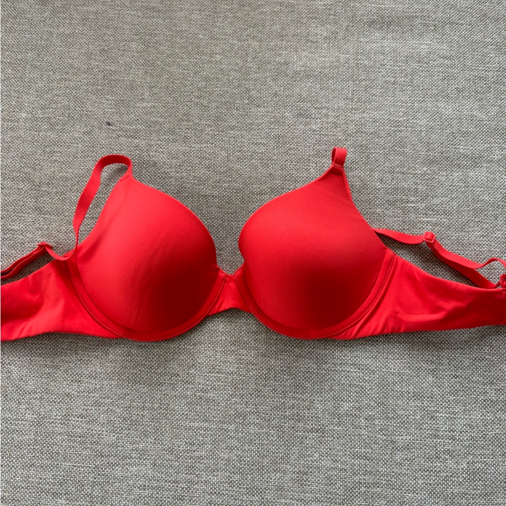 SKIMS T-Shirt Bra 34B
